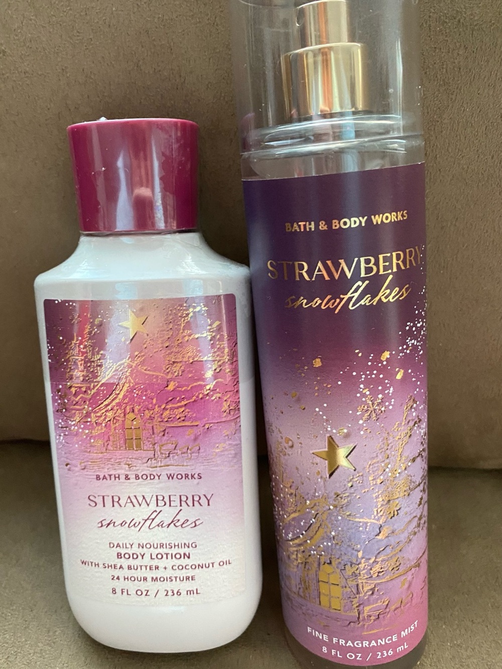 Bath & Body Works Strawberry Snowflakes Body Wash - Pink & Gold Accents